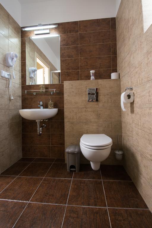 Penzion Admiral Тршебонь Номер фото